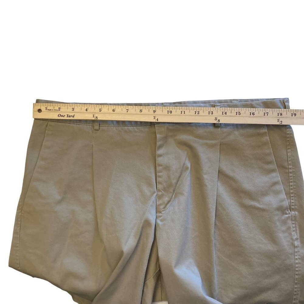 Nike Team Columbia Lions Khaki Shorts Mens 38 Embroidered Patch Swoosh NYC - Picture 8 of 8